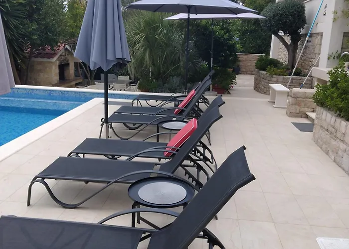 Maris Daire Milna (Brac)