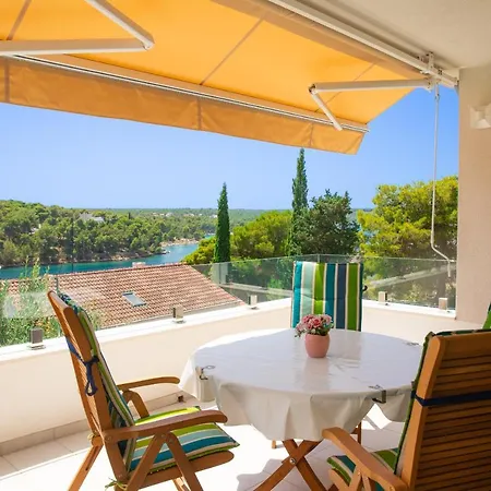 Maris Lejlighed Milna (Brac)